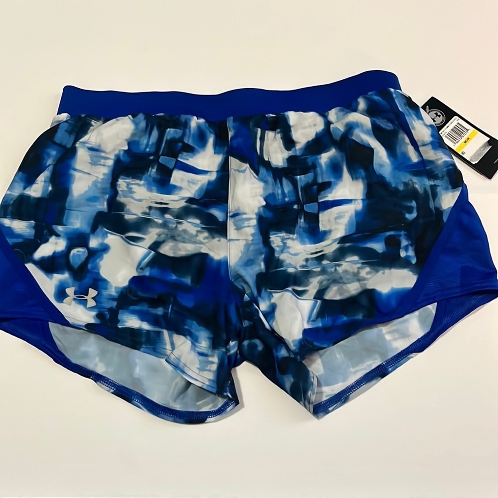 NWT women’s Under Armor shorts​​